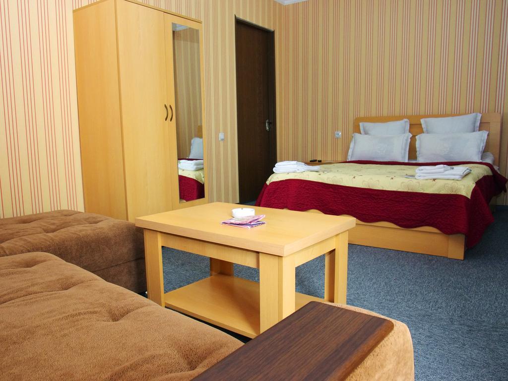 King Edward Hotel 第比利斯 客房 照片